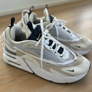 Nike Air Max Women’s 10.5